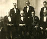El Gobernador civil D. Alós (centro) con la Diputación (1930)
